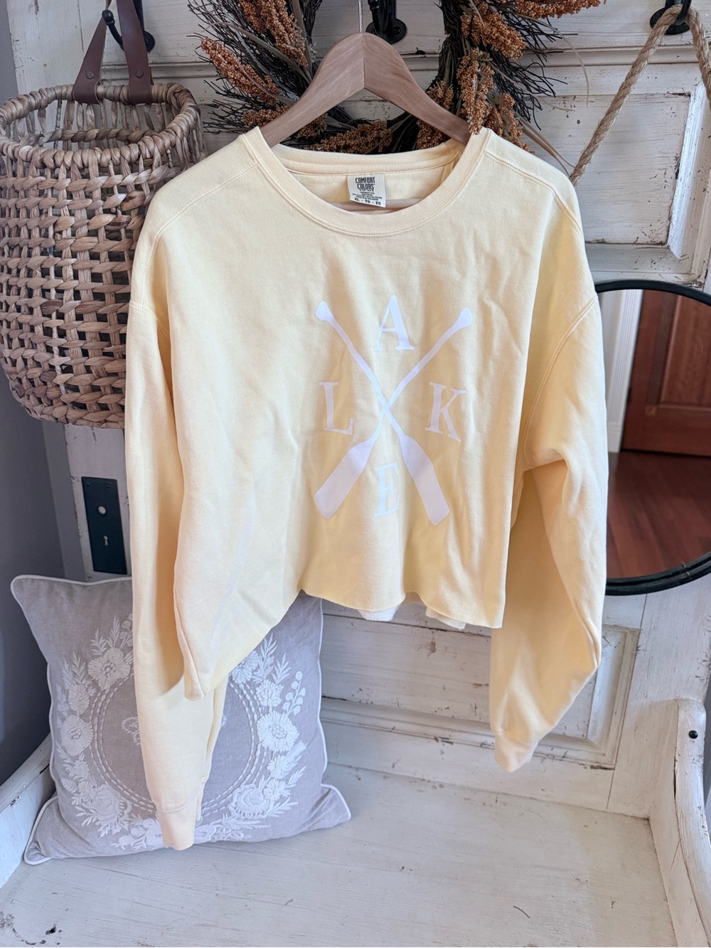 LAKE cropped sweatshirt